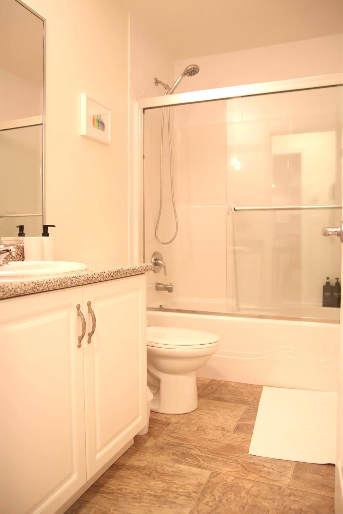 A Private Suite In Port Moody ภายนอก รูปภาพ