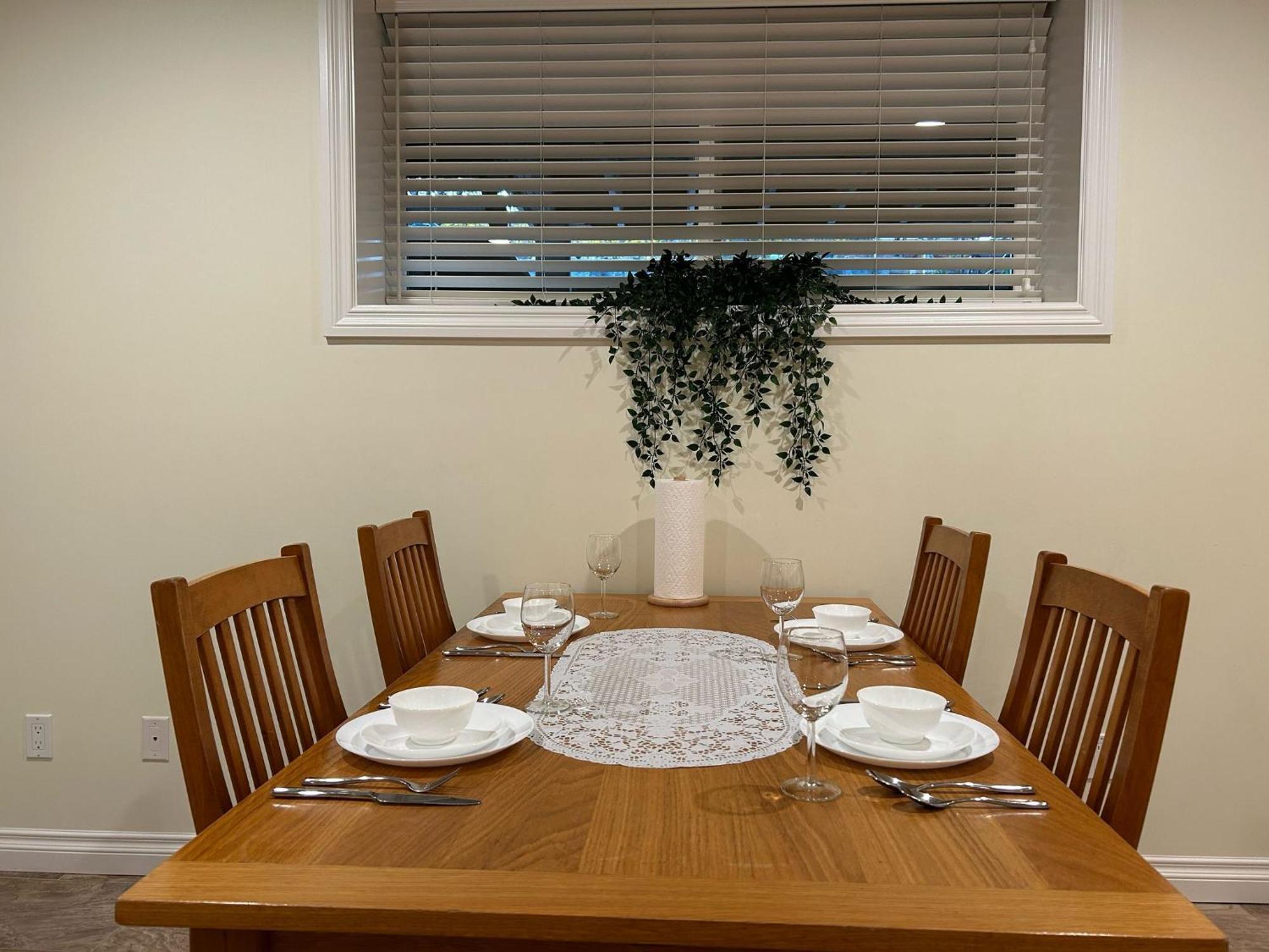 A Private Suite In Port Moody ภายนอก รูปภาพ